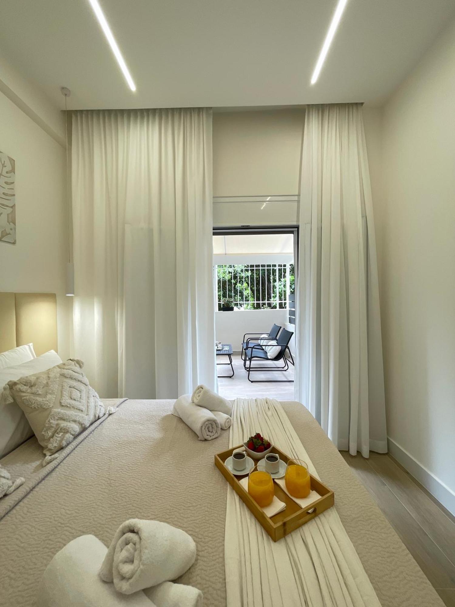 Aurora Apartment , In The Heart Of Atina Dış mekan fotoğraf